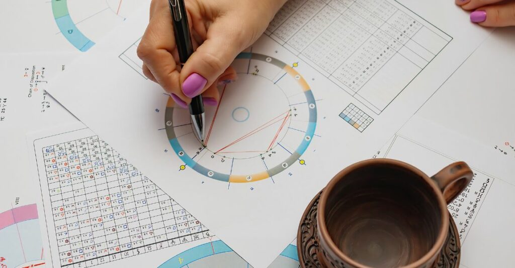 how to read an astrology chart